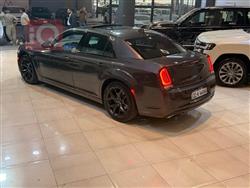 کرایسلەر 300